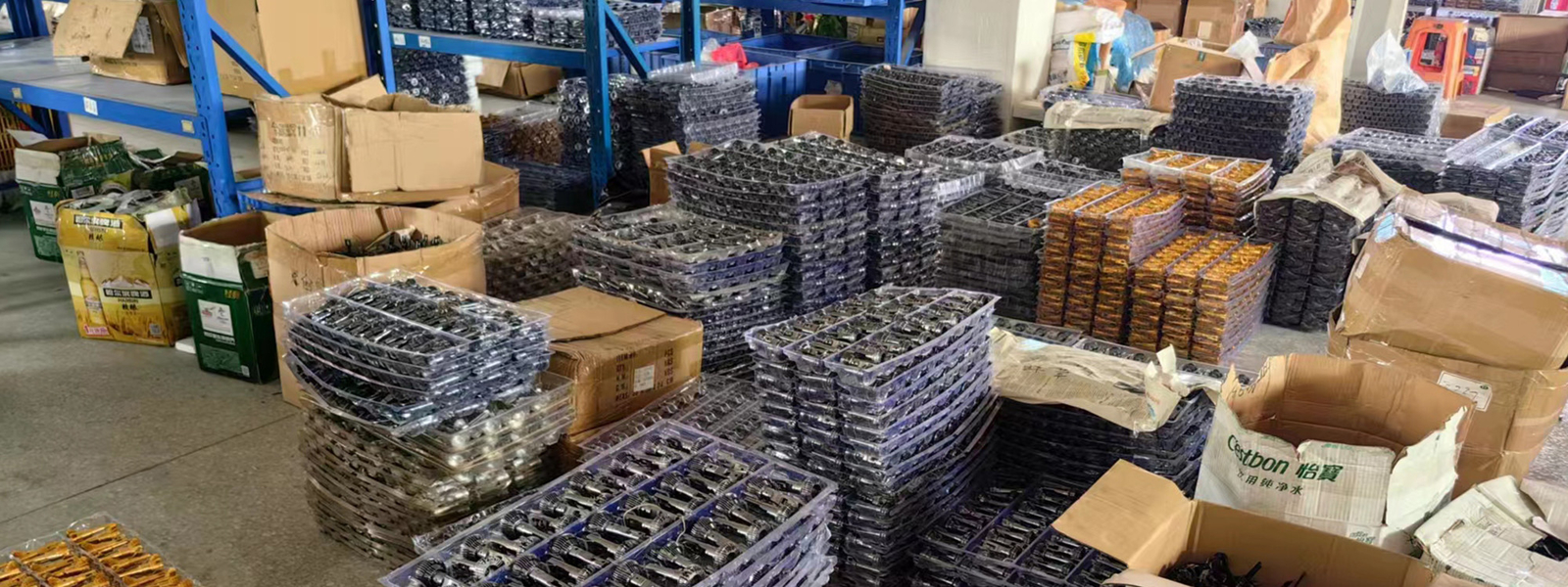 Guangzhou Baobao Lighting Co., Ltd. linea di produzione del fabbricante