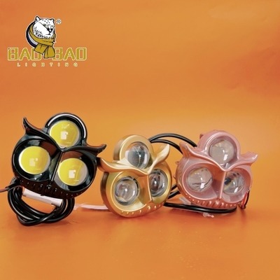 Gufo luce 3 occhi Bianco giallo doppio colore Flash Plastica ferro alluminio LED luce di nebbia faro per motore